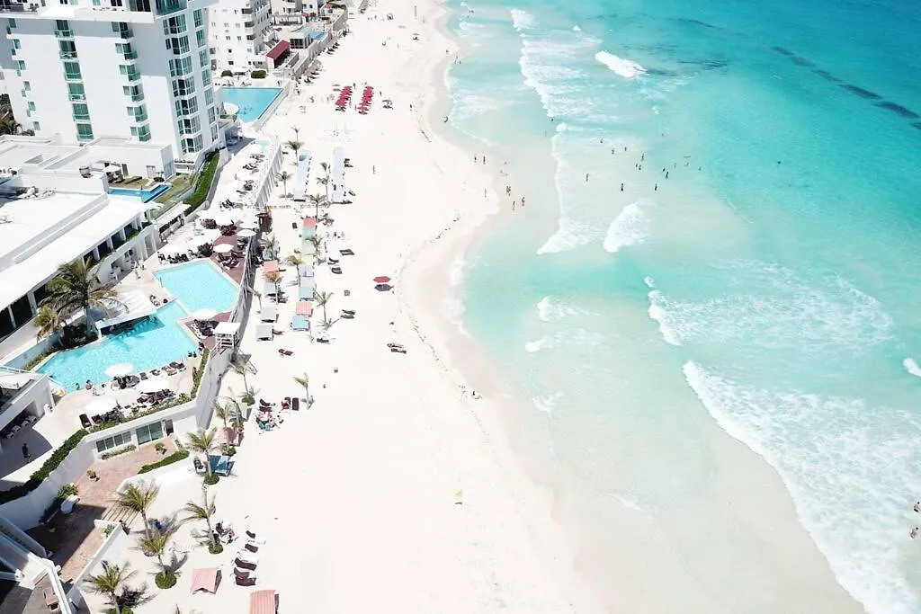 Estudio 2A Sobre La Playa, Piscina, Gimnasio, Excelente Opcion Cancún