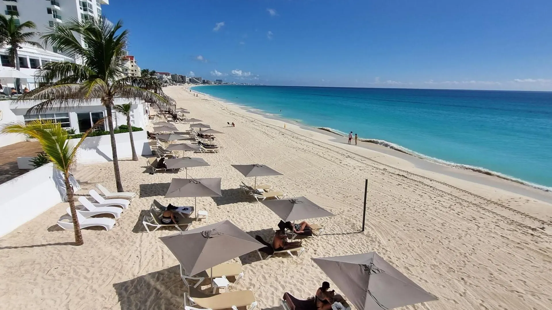 Estudio 2A Sobre La Playa, Piscina, Gimnasio, Excelente Opcion Cancún