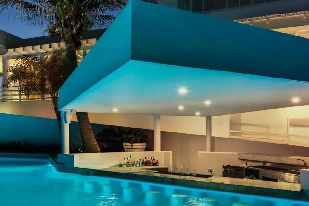 Estudio 2A Sobre La Playa, Piscina, Gimnasio, Excelente Opcion Cancun